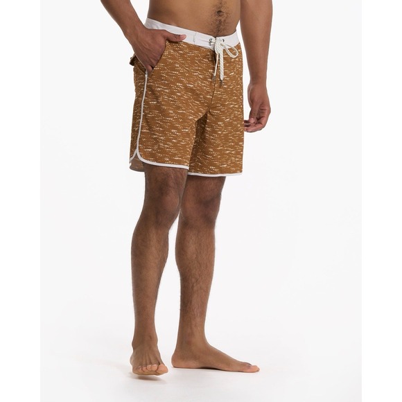 Vuori Mens Cruise Board Shorts Caramel Slub Swimsuit  Trunks Sz 38 NEW - Picture 6 of 7
